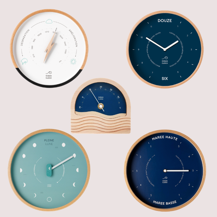 Cinq horloges murales modernes et élégantes avec des cadres en bois et des cadrans minimalistes uniques, y compris des motifs pour les phases de la lune, les marées et la météo, disposés en grille sur un fond clair.