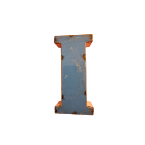 Lettre A déco métal recyclé 15cm, isolée sur fond blanc. Lettre A déco métal recyclé 15cm, isolée sur fond blanc.