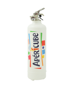 L'Extincteur Apéricube Design est un extincteur blanc avec des formes abstraites colorées et la mention "Apéricube" imprimée verticalement sur le devant.