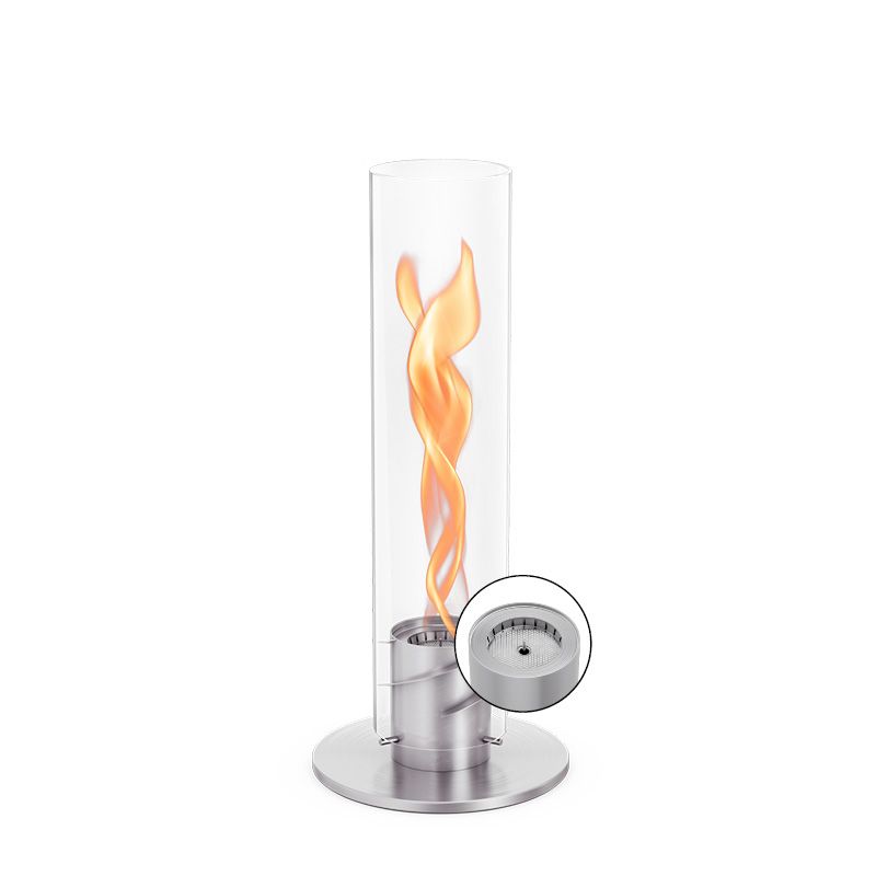 Une cheminée de table Höfats SPIN Classic 900 argent – Bioéthanol, composée d'un haut boîtier cylindrique en verre transparent, d'une flamme orange tourbillonnante à l'intérieur et d'un socle rond en métal. Un encart montre un gros plan de la chambre d'allumage ou de combustion.