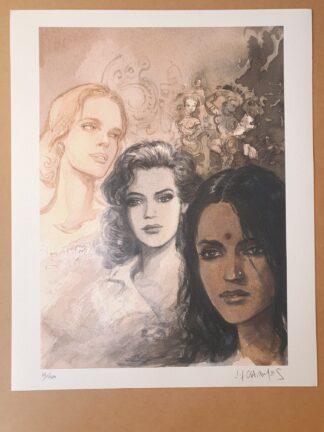 La lithographie de Jean-François Charles intitulée « Visages » (40 × 50 cm) présente une illustration à l'aquarelle représentant trois femmes, chacune se distinguant par des traits et des expressions uniques, sur fond de motifs abstraits. L'arrière-plan aux tons sobres met en valeur les visages et les émotions des femmes.