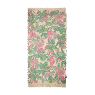 Un « Foulard en bambou Innbamboo Boldini » rectangulaire, mesurant 195 × 95 cm, de couleur beige avec des motifs de feuilles tropicales roses et vertes et des franges sur les bords, est présenté sur un fond blanc.