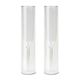 Deux flûtes transparentes, cylindriques, à double paroi, en verre borosilicaté, dotées de cavités intérieures en forme de coupes de champagne renversées, issues de l’« Ensemble de 2 flûtes à champagne à double paroi en verre borosilicaté – 150 ml », posées debout côte à côte sur un fond blanc.