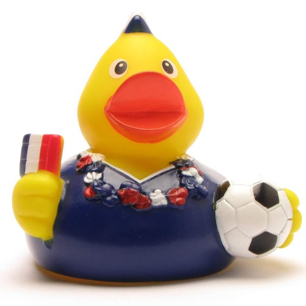 Canard de bain « Fan de football France » : canard en caoutchouc portant un maillot de foot bleu et un collier de fleurs, tenant un petit drapeau français et un ballon de foot.